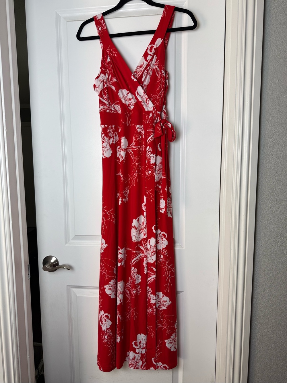 NWT Market & Spruce Red and White Floral Wrap Maxi Dress with Side Tie